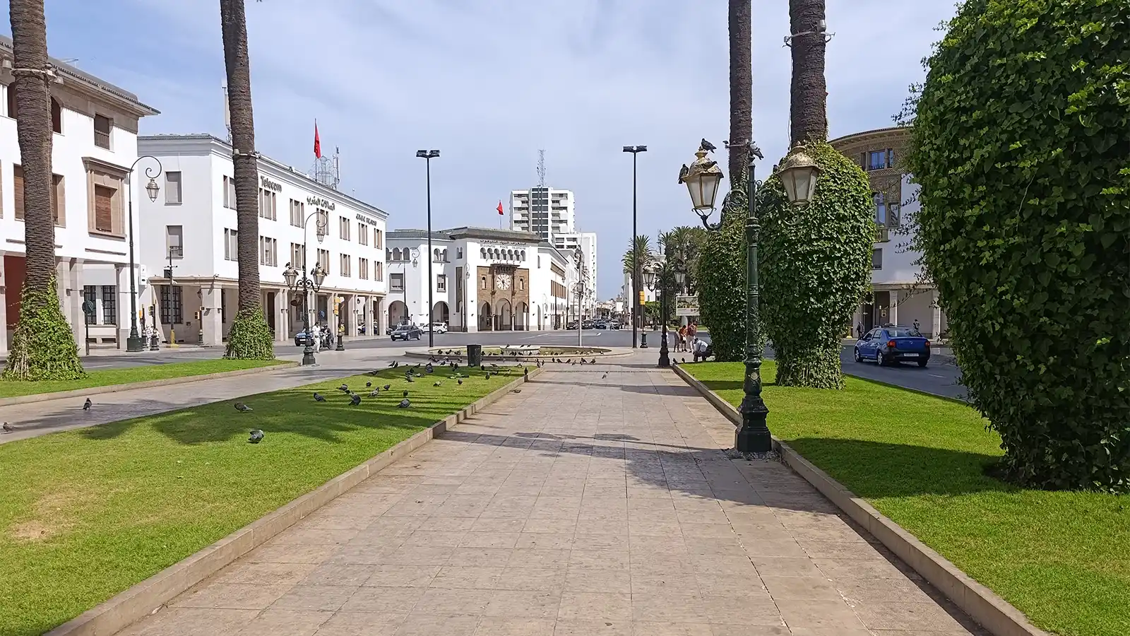 Rabat private city tour along Avenue Mohammed V with royal capital atmosphere